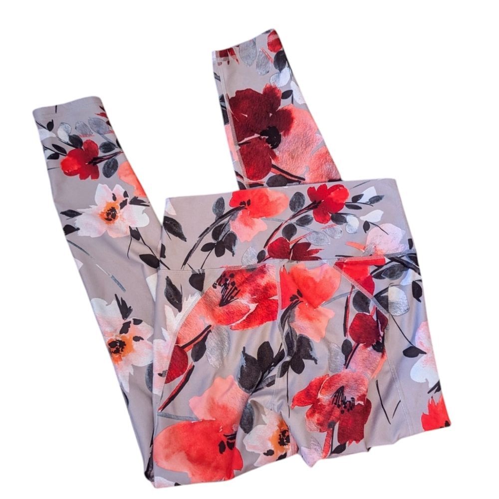 Fabletics Define Mid-Rise 7/8 Legging Size Small - image 5